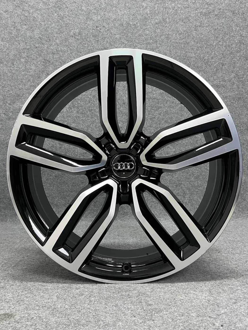 Audi 21" 5x112