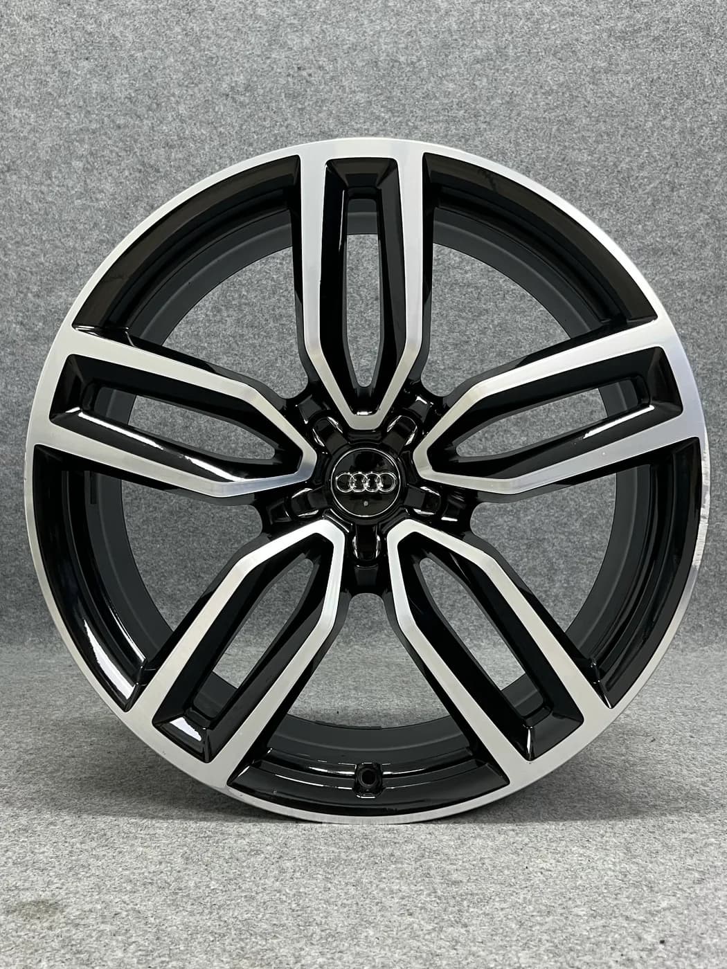 Audi 21" 5x112
