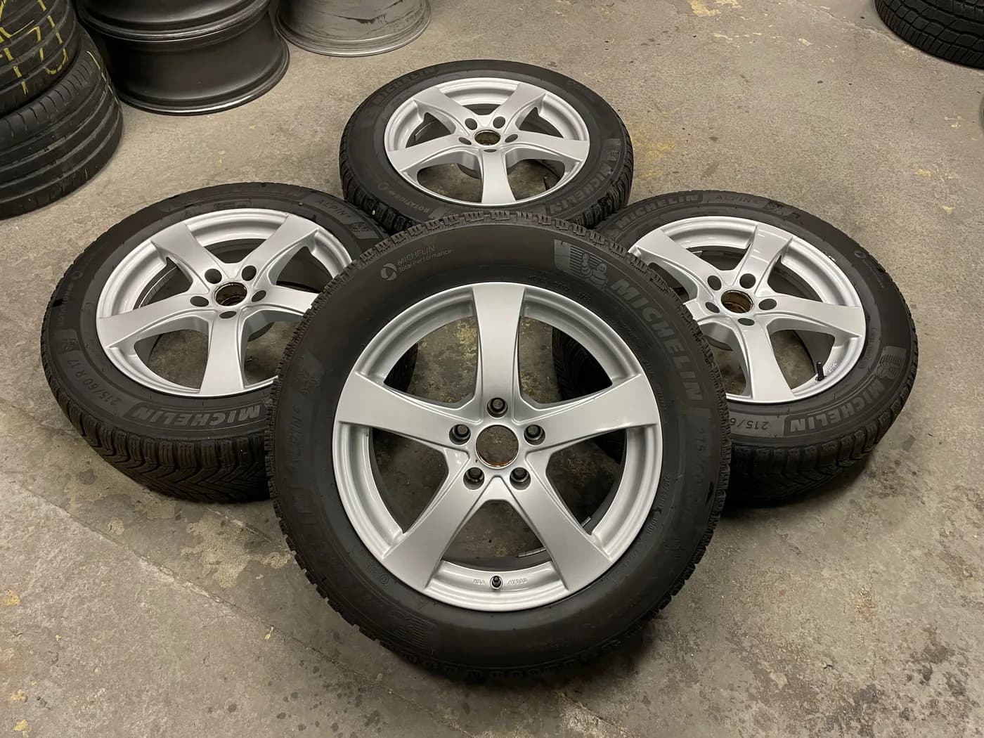 Dezent 17" 5x112