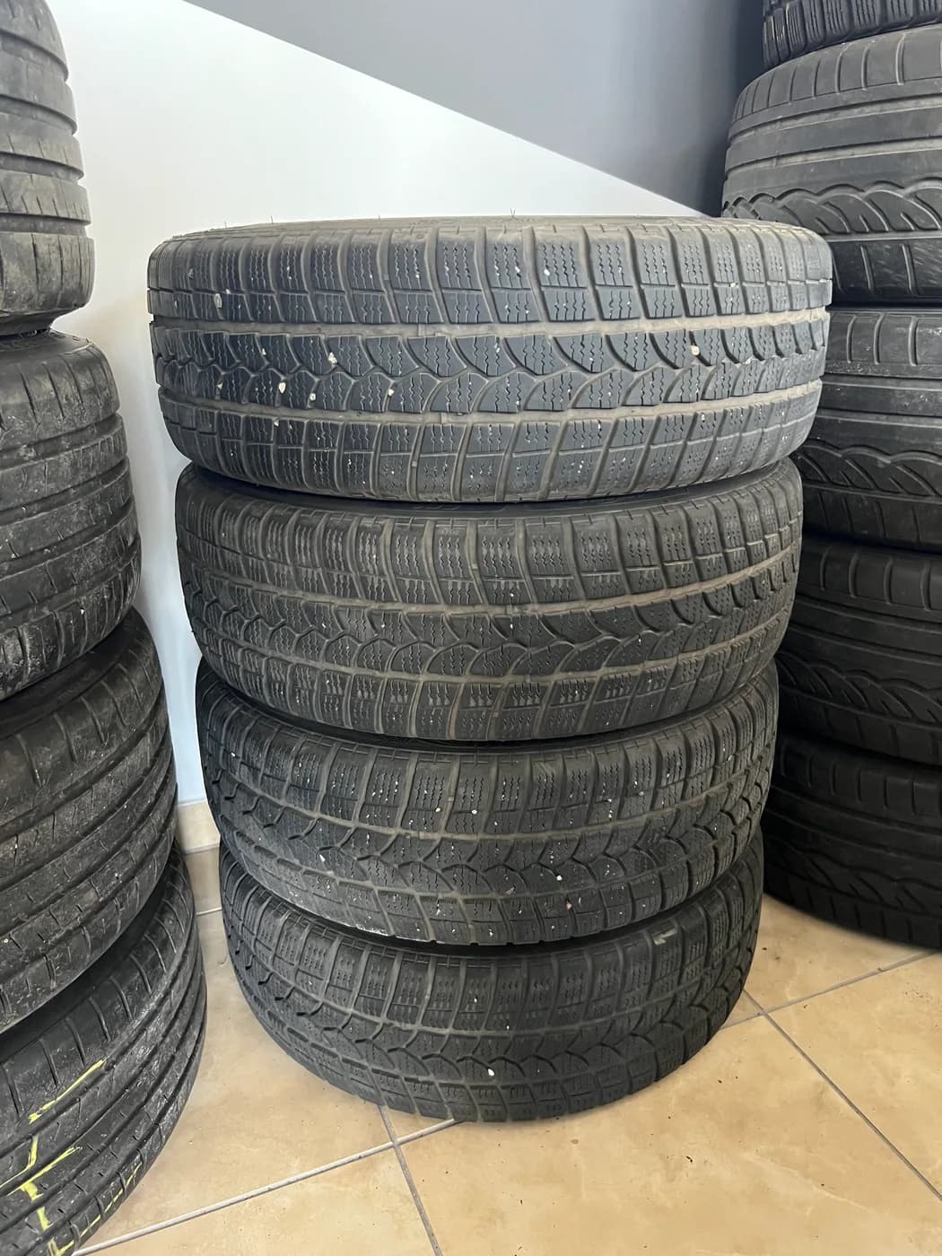 Kia 18" 5x114.3