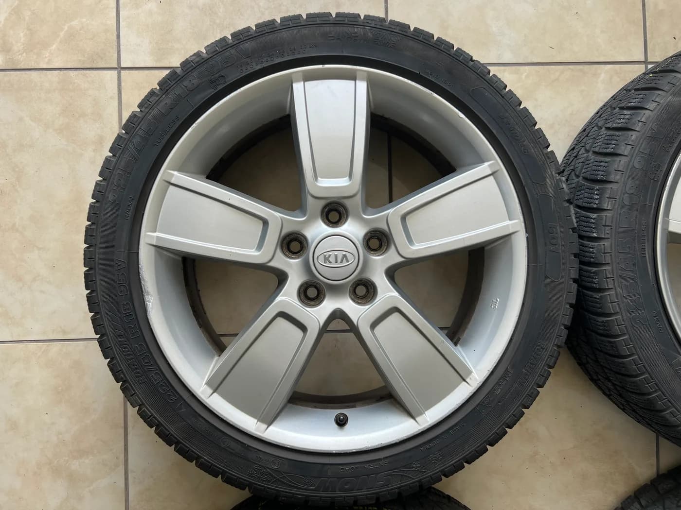 Kia 18" 5x114.3