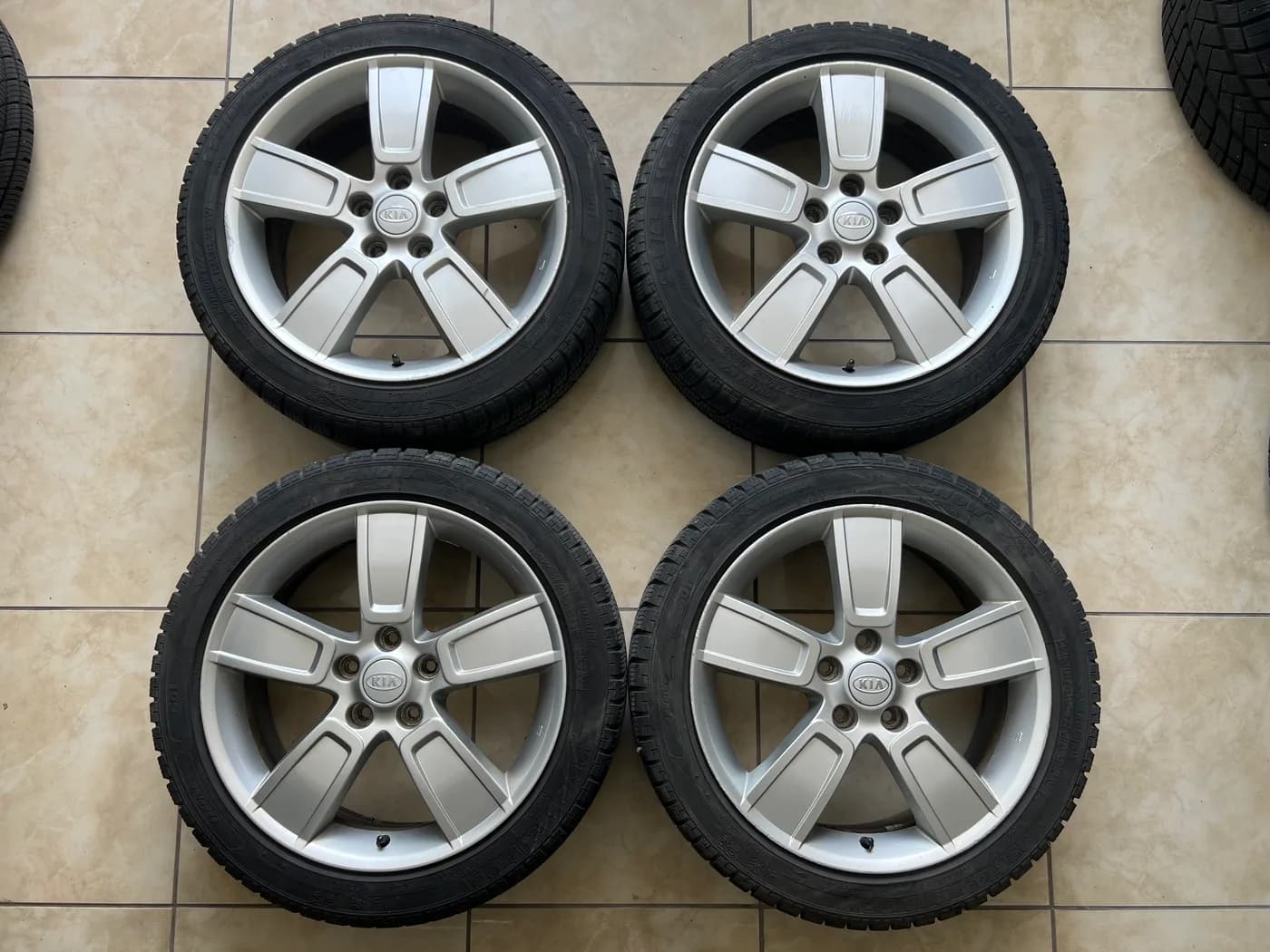 Kia 18" 5x114.3