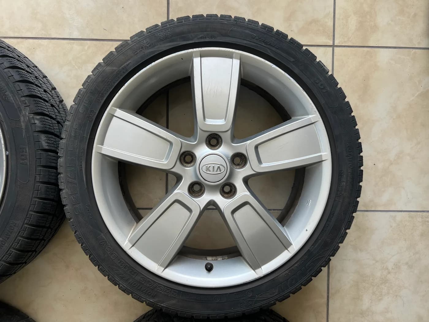Kia 18" 5x114.3