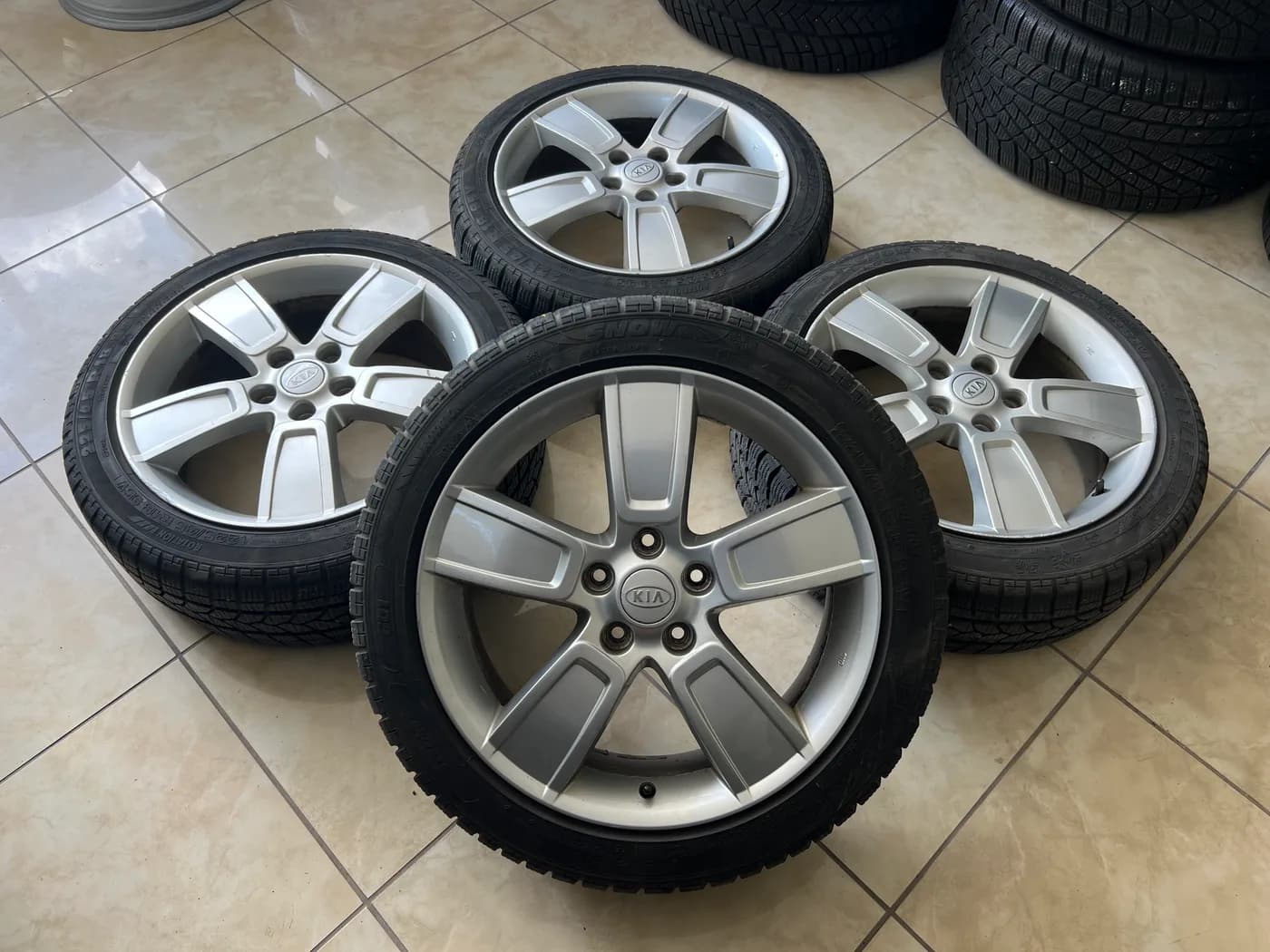 Kia 18" 5x114.3