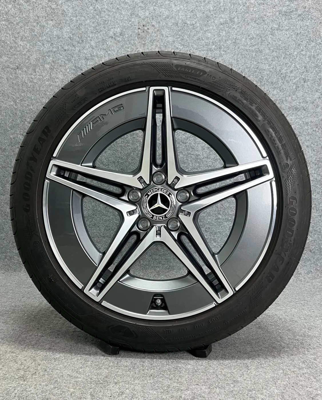 Mercedes AMG 18" 5x112