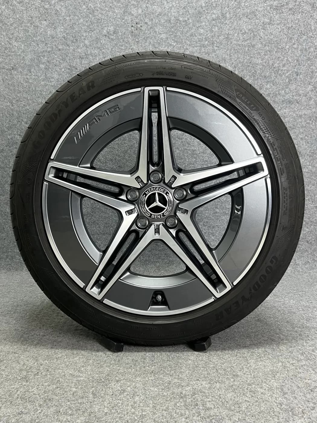 Mercedes AMG 18" 5x112