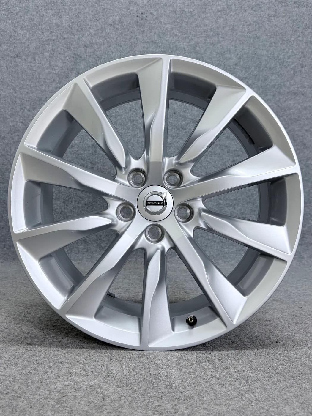Volvo 18" 5x108