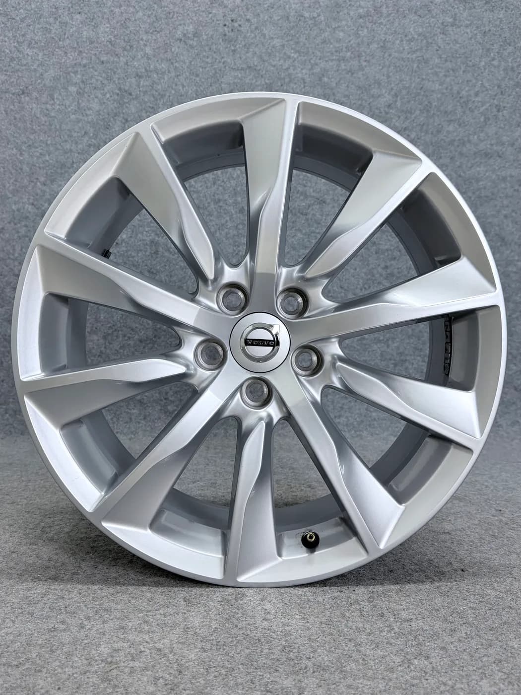 Volvo 18" 5x108